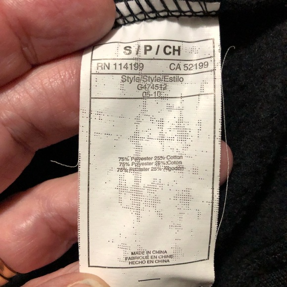 Roxy zip front hoodie. Size small. Black / multi coloured logo - Picture 9 of 9